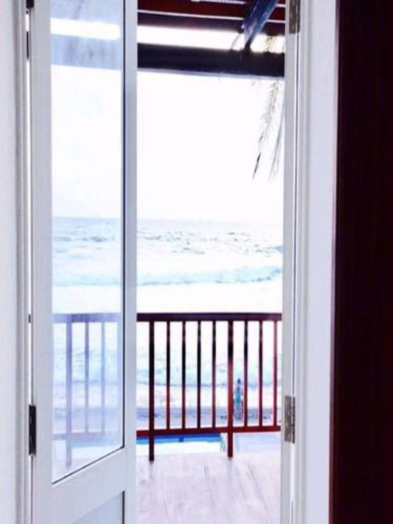 Lucky Seven Beach Resort ฮิกคาดูวา ภายนอก รูปภาพ