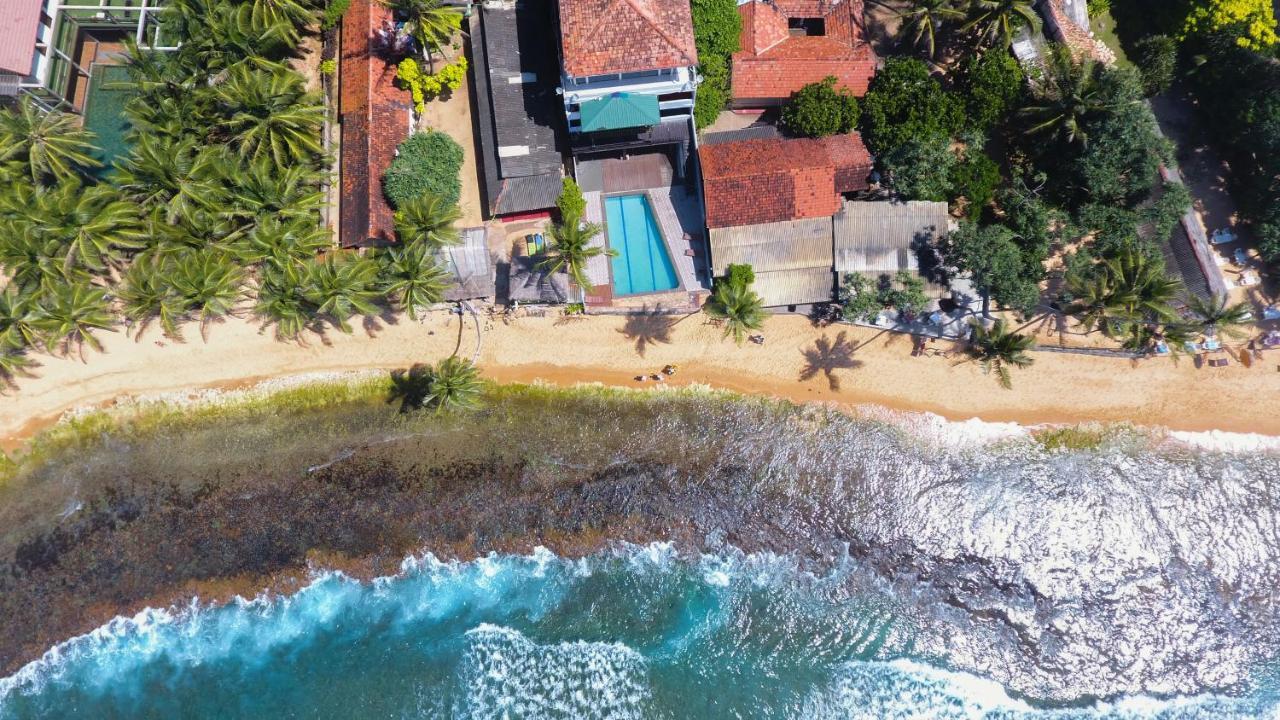 Lucky Seven Beach Resort ฮิกคาดูวา ภายนอก รูปภาพ