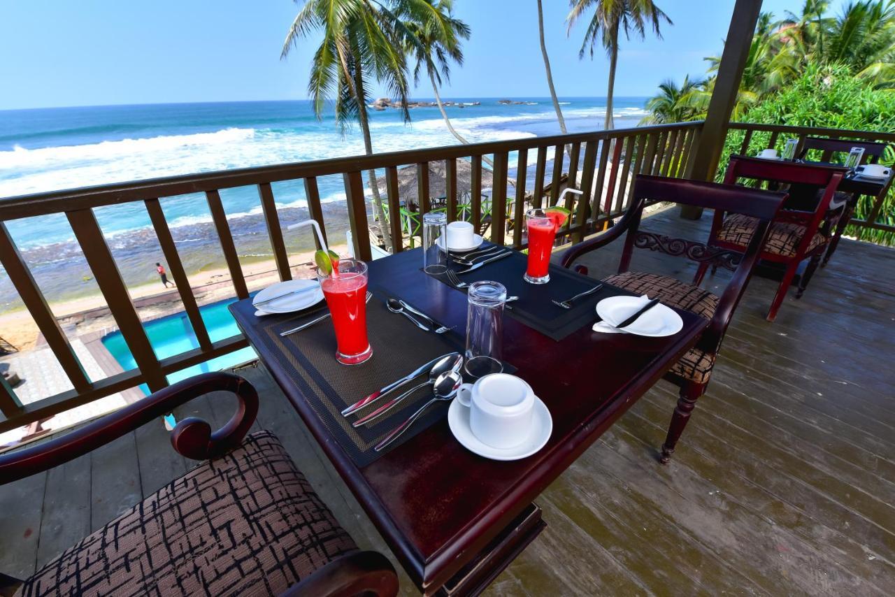 Lucky Seven Beach Resort ฮิกคาดูวา ภายนอก รูปภาพ