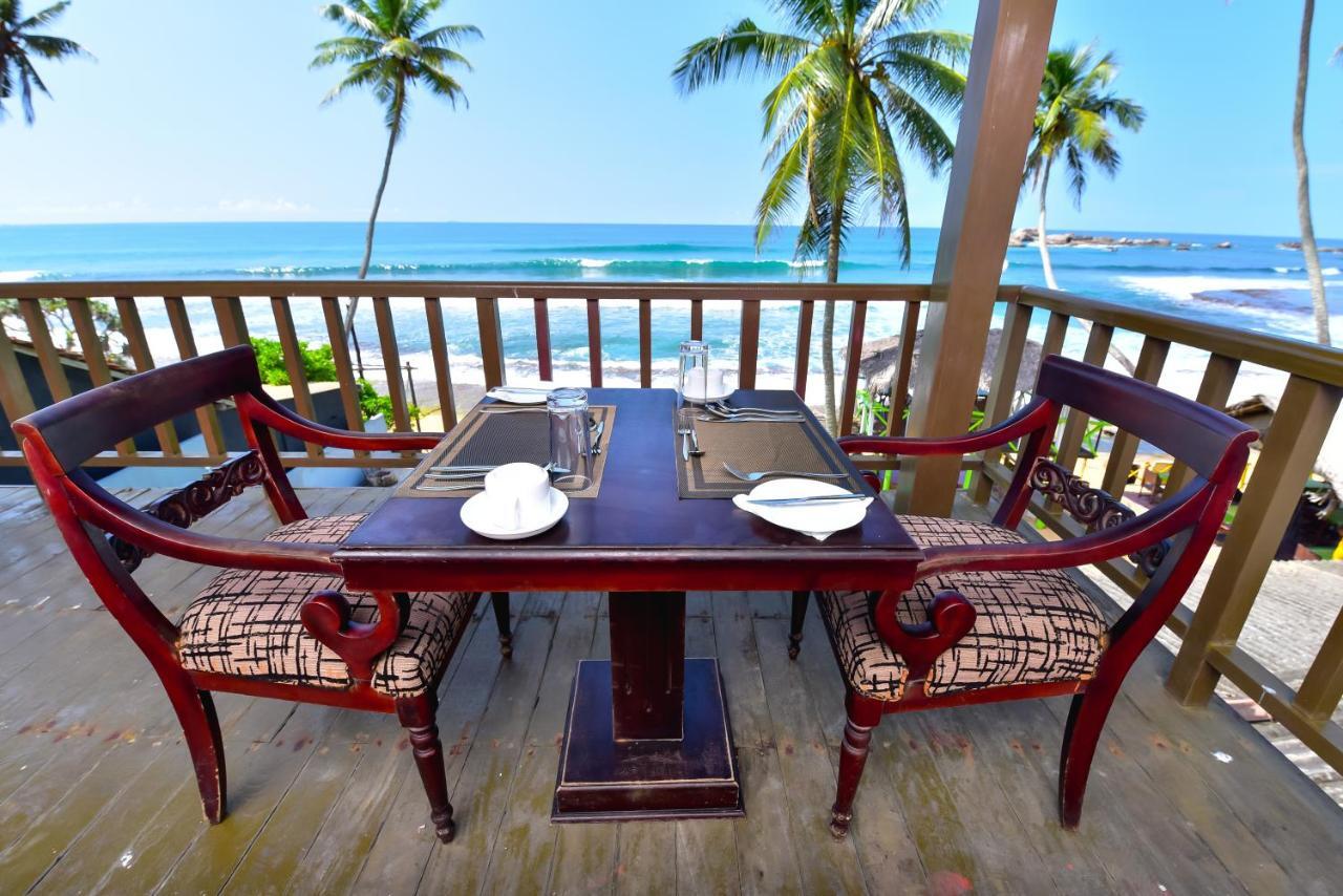 Lucky Seven Beach Resort ฮิกคาดูวา ภายนอก รูปภาพ